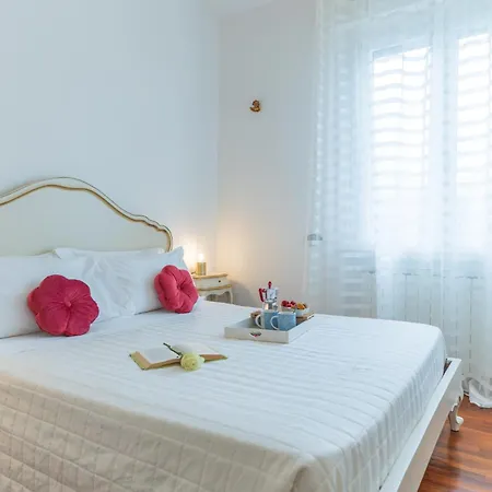 아파트 Collina Degli Angeli Con Ampio Giardino