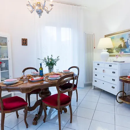 Collina Degli Angeli Con Ampio Giardino Appartamento Montelabbate