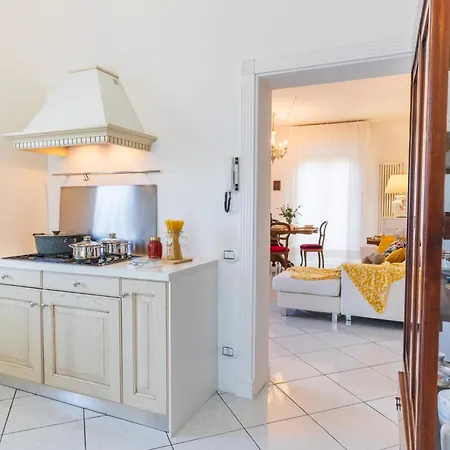 아파트 Collina Degli Angeli Con Ampio Giardino