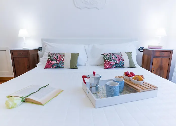 Collina Degli Angeli Con Ampio Giardino Montelabbate